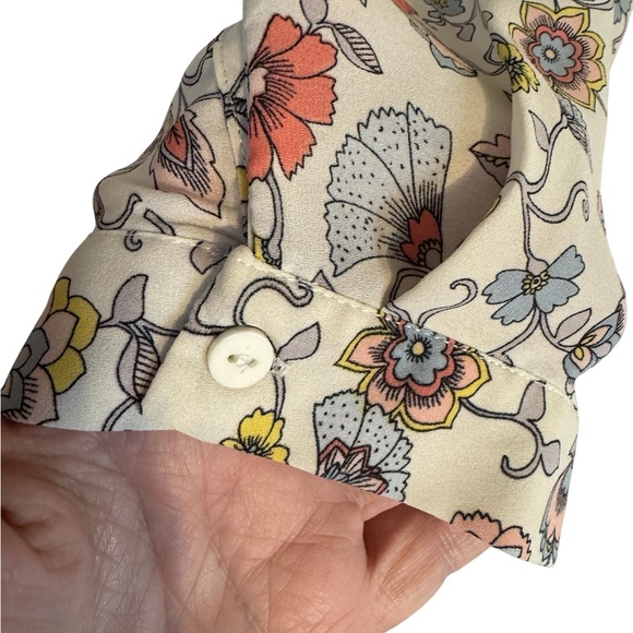 Rose & Olive Floral Blouse SPRING/SUMMER PLUS: 2X #I - Picture 4 of 9